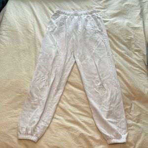 COPY - Alo Yoga White Sweatpants (S)